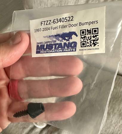 New F7ZZ-6340522 1997-2004 Ford Mustang Fuel Filler Door Bumper 1