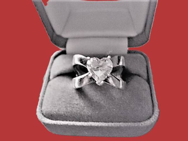 Silver Ring with  Heart-Shaped  Diamonique (SZ) 1