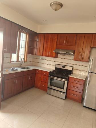 $2,500 / 2br - 800ft2 - Apartamento de 2 dormitorios en Bayside (Oakland Gardens)63816729952643121