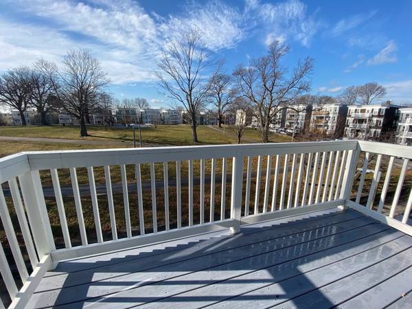 $1,150 / 3br - 1000ft2 - Boston, Dorchester, Savin Hill, Fields Corner - 3Bed 1 Bath (Dorchester)63802072579329124