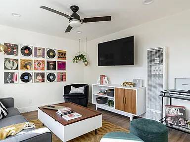 $600 / 1br - "Centrally Located 1-Bedroom Near Downtown San Diego & Balboa Park" (San Diego, CA)63954709341315124