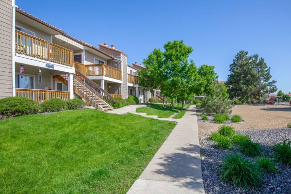 $1,499 2 BED 2 BATH...Join Our Wonderful Community...GREAT SPECIAL 1