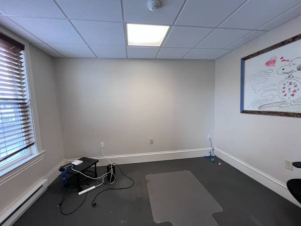 $350 Downtown Hampton office spaces- many sizes avail. 1st 3 months FREE63932058410370122