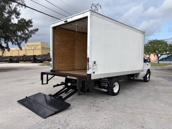 2021 Ford ECONOLINE E 450 - Photo 15