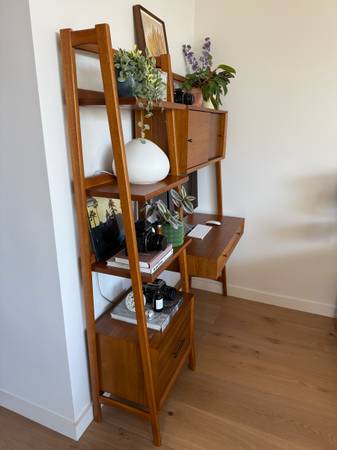 West Elm Estante de Estilo Medianoche + Escritorio de Pared – Como Nuevo – $1400 - $1,400 (Noe Valley)63439873671681123
