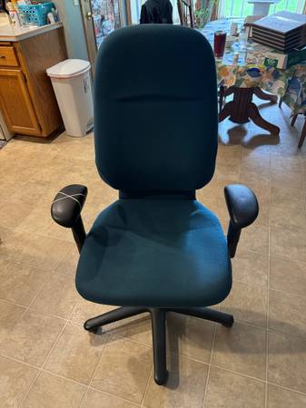 Free Chair 1