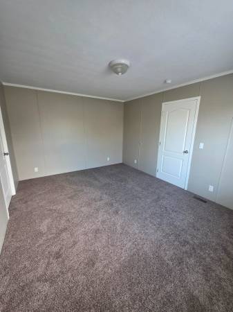 $1,159 / 3br - 1280ft2 - November Free64308026188802123