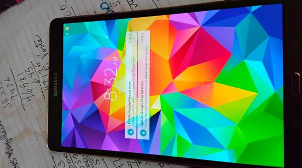 Samsung Galaxy Tab S 8.4" SM-T700 (16GB, Wi-Fi, 1