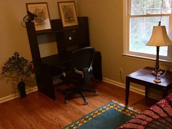 $500 / 2 dormitorios - 600 pies cuadrados - Habitación compartida con divisores privados (Santa Rosa)63370123682947121