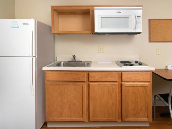 $1,500 / 1br - Fully Furnished ready to move in Apartment, No background check (Mentor)63860363013251122