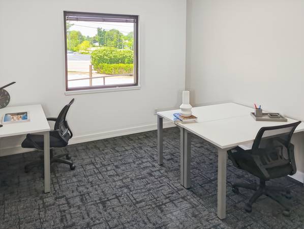 $1,839 Spacious Office Solutions for your Business-Prime Location! (Bloomington)63935966238594120
