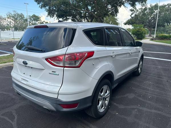 2016 Ford Escape - $5,500 (Tampa)63443284621955122