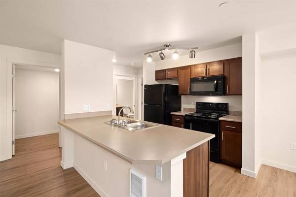 $2,039 / 2br - 982ft2 - Looking for a beautiful space? You've come to the right place! (Auburn)63852482458627123