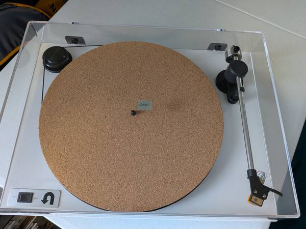 U-Turn Orbit Basic Turntable Record Player Upgraded Cartridge 1
