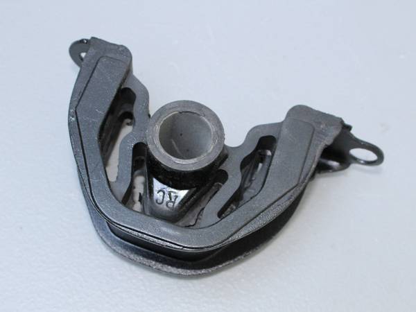 Honda Civic/Del Sol Engine Mount 1