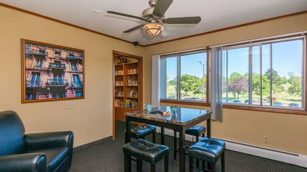 $1,625 / 2br - 990ft2 - Conexiones listas para cable, 2 habitaciones, ubicado en St Paul! (Condado de Ramsey)63868700934403121