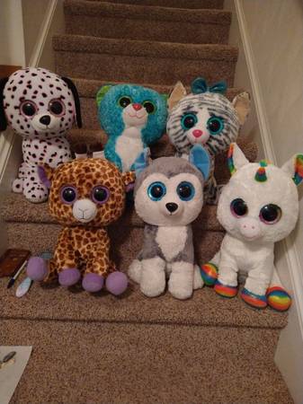 Six extra large ty beanie boos 1