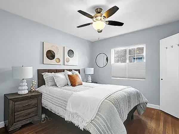 $900 / 2br - 824ft2 - **/**This adorable 2-bedroom, 1-bath home! (Hayward, CA)64045196455555122