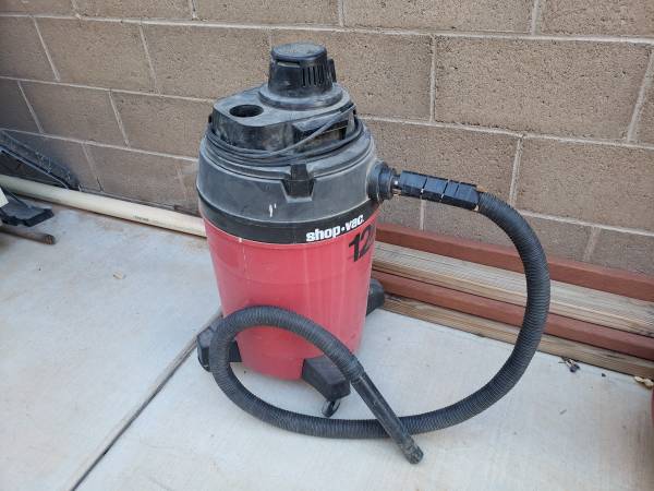 12 Gallon Wet Dry Vacuum 1