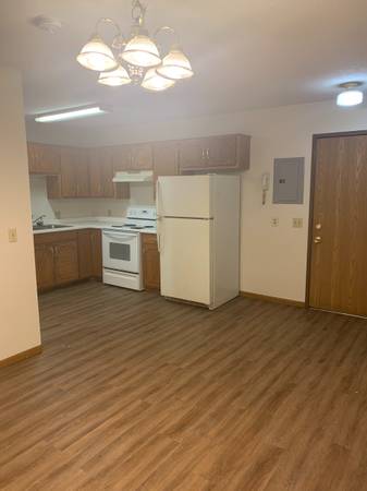 $600 Cozy Studio Apartment – Perfect for Simplicity and Convenience! (Princeton)63988653059587121