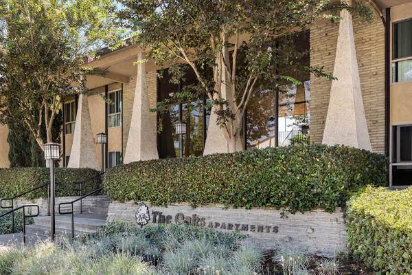 $2,150 / 2br - 1002ft2 - Programa de Referidos de Residentes, Piscina, Portal en Línea 24/7 para Residentes (9205 Carlton Oaks Dr, Santee, CA)63878475825923123