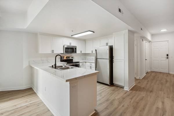 $3,305 / 2br - 1075ft2 - Conference Room, Media Room, Central Heating & A/C63845976296579123