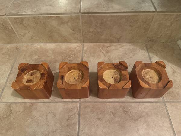 4 Heavy Duty Wood Bed Risers 1