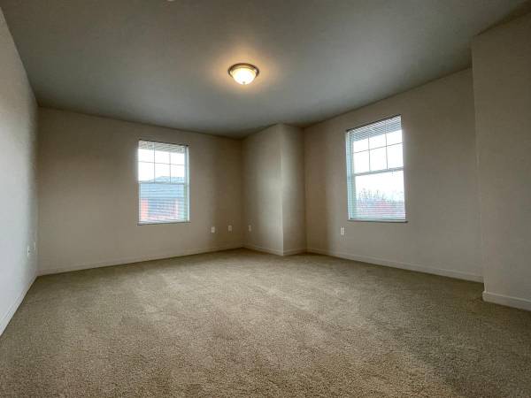 $1,850 / 2br - 1154ft2 - Live at The Bailey and hang out in our resort-style pool this summer! (West Eugene)63977275666562120