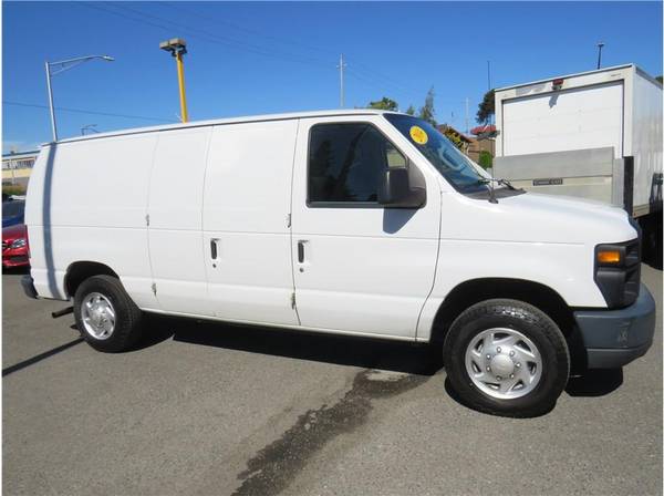 Furgoneta Ford E150 Cargo 2014 3D ¡ESPECIALIZADOS EN CRÉDITOS BUENOS/MALOS! - $8.995 (+ West Motorsports Inc)63442546537601123