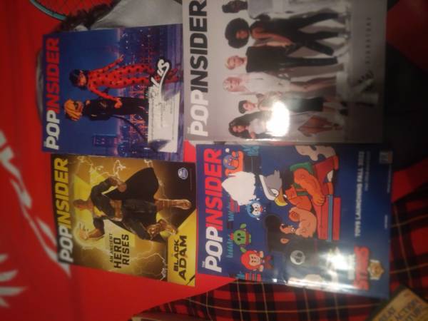 P o p Insider magazine 1