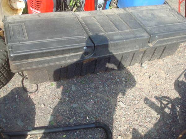 truck toolbox, 1
