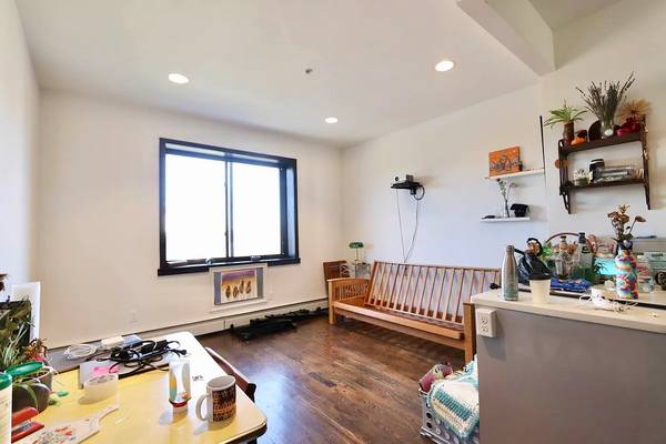 $3,195 / 2br - SPECTACULAR RENT STABILIZED 2 BED IN PRIME BUSHWICK!💎THIS WILL FLY!!! (Brooklyn)63809042123139120