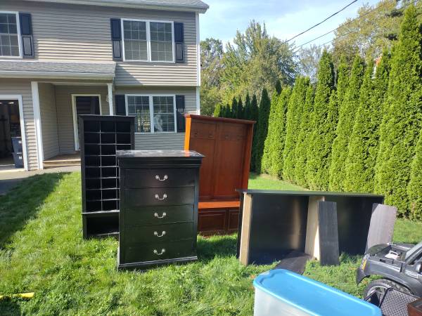 Free miscellaneous items (Bristol)64008392182787122