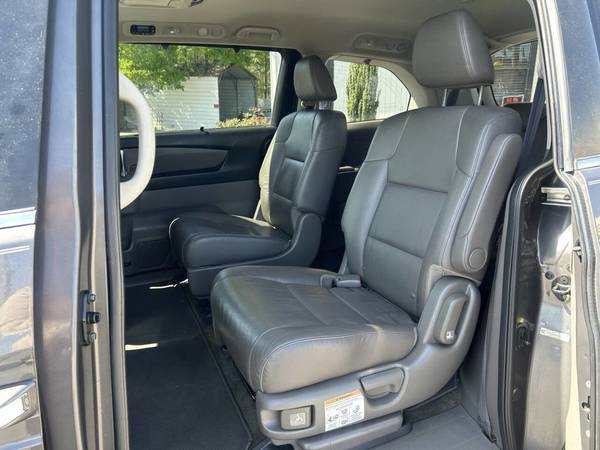 2016 *Honda* *Odyssey *5dr SE* Gris $1,200 INICIAL - $1,200 (3044 E PEACHTREE ST LITHIA SPRINGS 30122)63621237333889124