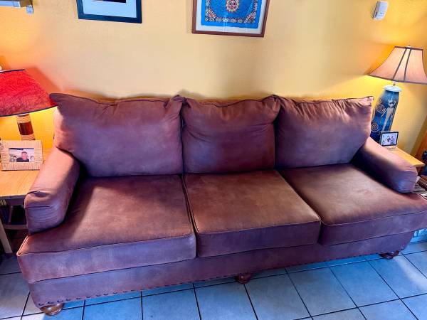 Nice Large Sofa 1