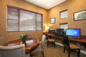 $3,176 / 2br - 1496ft2 - Spacious 2x2.5 townhome W/ ATTACHED GARAGE! (San marcos)63998606538627124
