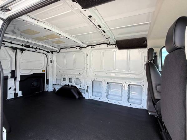 2025 Ford Transit 250 3dr - Photo 12