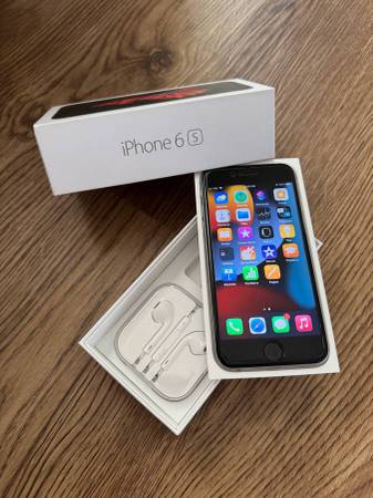 Apple iPhone 6s 32 GB - Black mint condition/Unlocked - cell