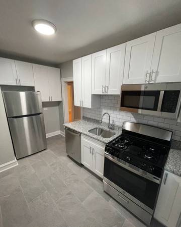 $1,650 / 2br - BEAUTIFUL NEW REHAB IN WEST ROGERS PARK! (Rogers Park)63781608101249121