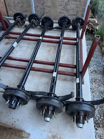 7000lbs trailer axels 1