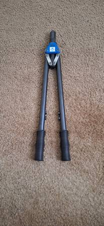 RIVET TOOL 1