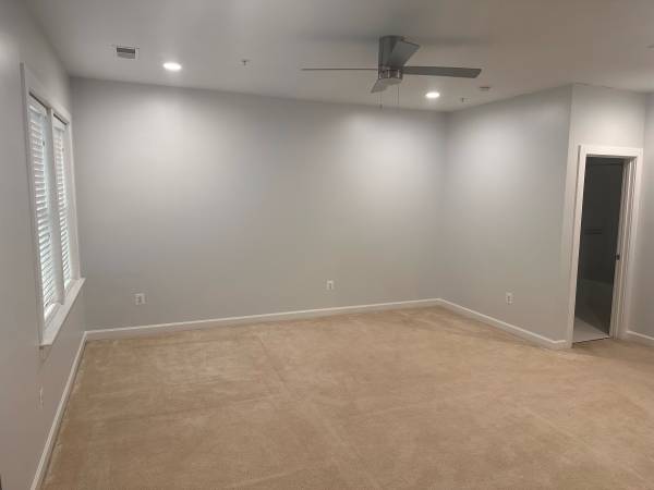 $1,080 / 1br - 510ft2 - Private Loft with It's Own Bath and Closet (Watkins Mill Town Center)63958907630467124