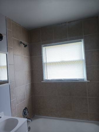 $1489.00 / 3br - 950ft2 - W 46th house63981980203267124