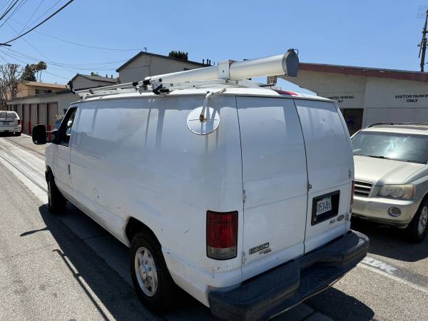 2013 FORD E150 CARGO VAN BAJAS MILLAS - $6,99063624676141185124