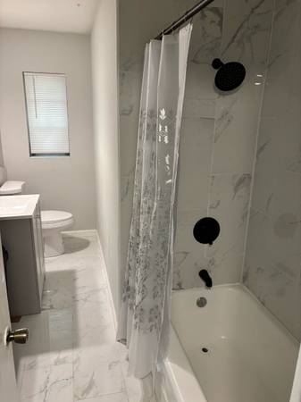 $188 / 1br - Private Room in Renovated Home (JAX - 103rd close to Amazon/Wayfair)63377821236867123