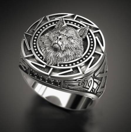 Men’s Dire Wolf Ring  Size 10 1