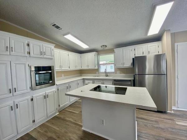 $102,900 / 2br - 2bd 2ba63846409475713121