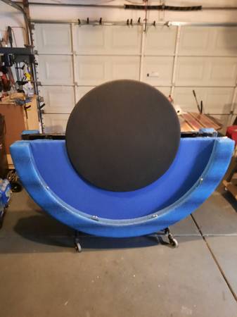 Mesa de poker redonda de 66" - $375 (elk gove)62935641732995129