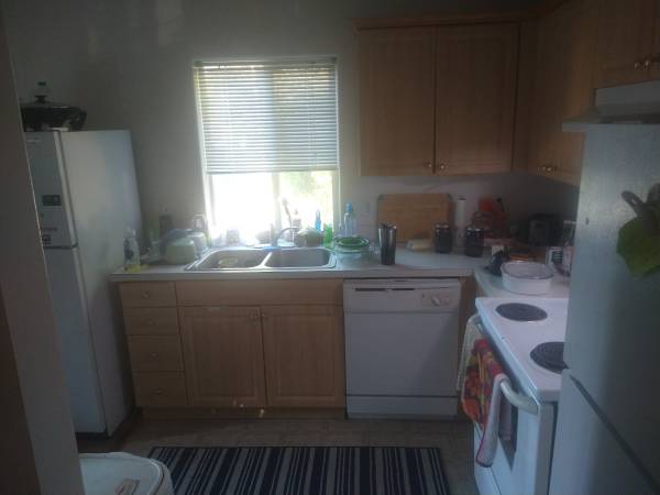 $625 / 1br - 110ft2 - $625 todo incluido Habitación privada con baño compartido (Portland)63831327668609122