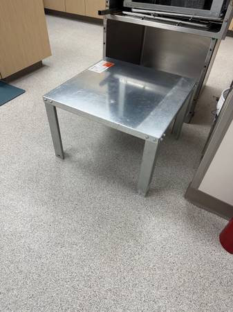 Water Heater Stand 1